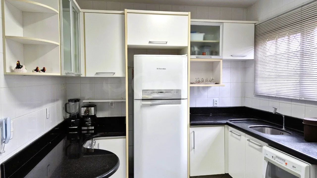 Casa Residencial de 130 m² com 3 quartos sendo 1 suíte no Carianos - Foto 4