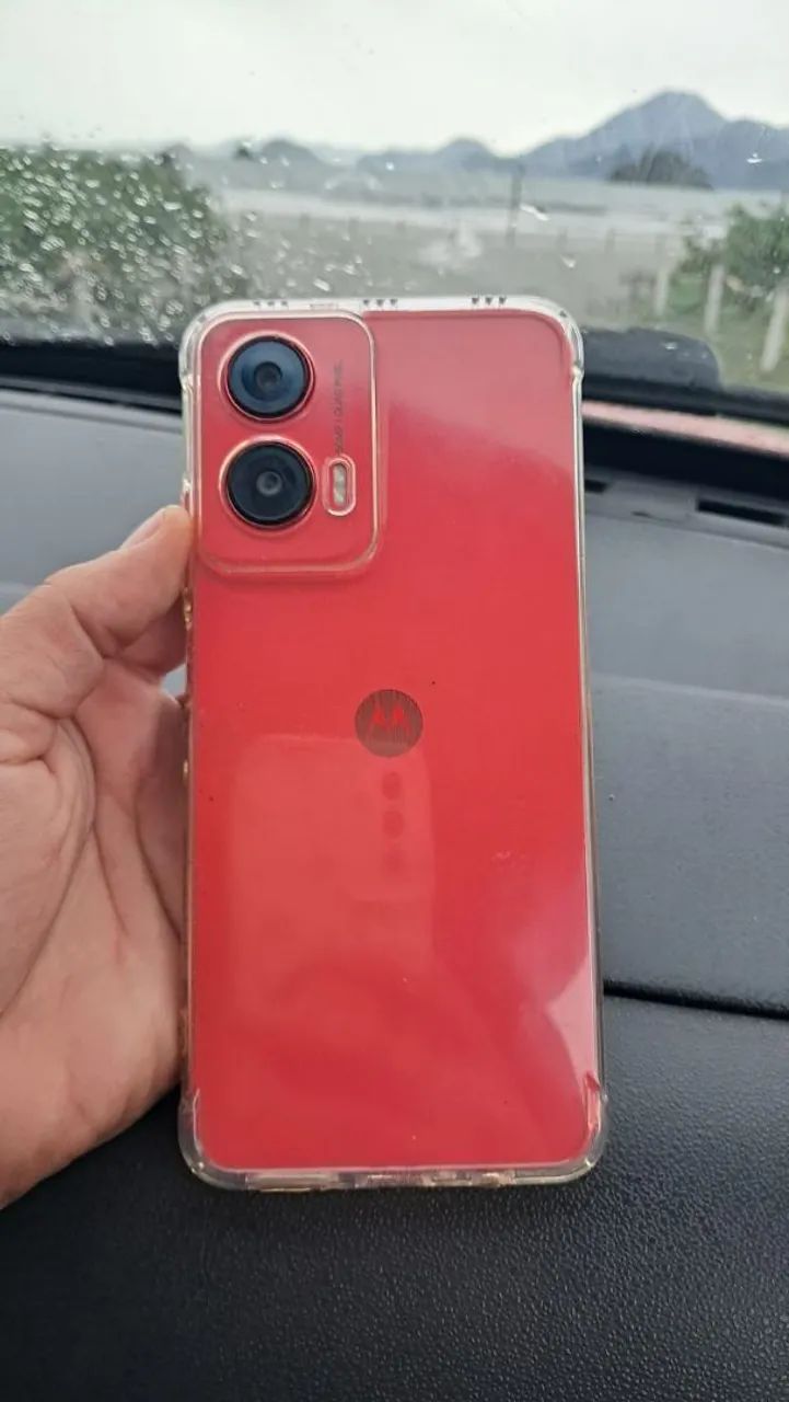Celular com menos de 2 meses de uso novo 