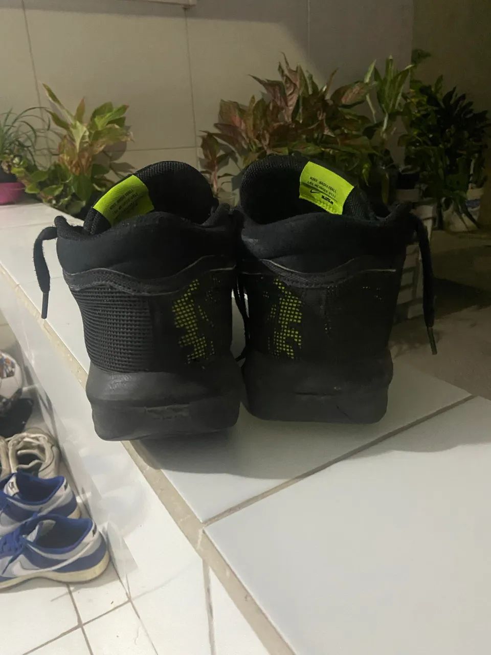 LeBron Witness 8