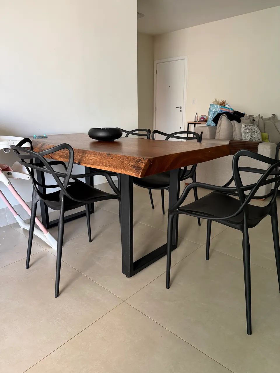 Mesa com 4 cadeiras  - Foto 3