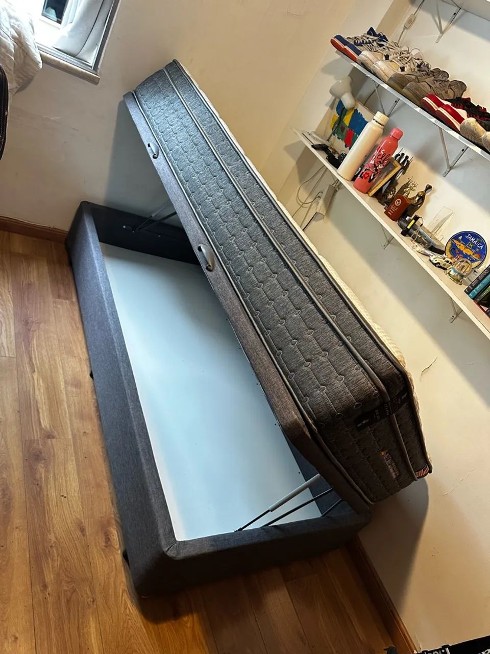 Cama de solteiro, colchão com baú! - Foto 3