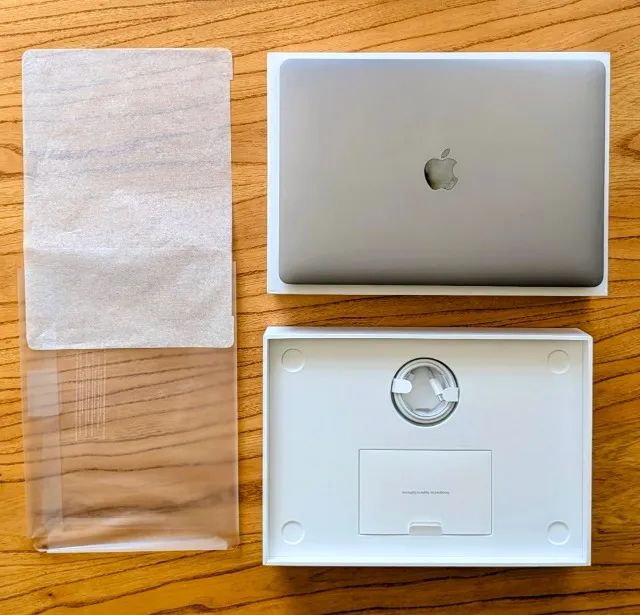 Apple MacBook Air M1 8GB 256GB SSD Cinza-Espacial Completo Na