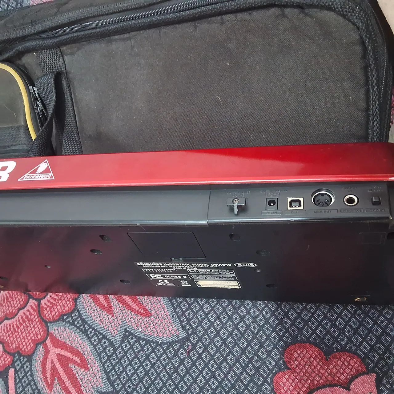 Controlador behringer umx 610+bag - Foto 4