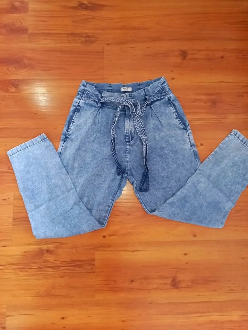 Calça jeans linda (veste 38/40)