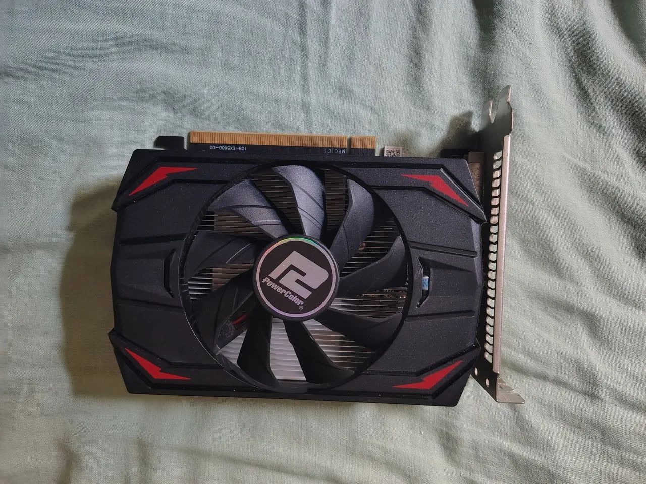 Placa de vídeo RX 550 4GB