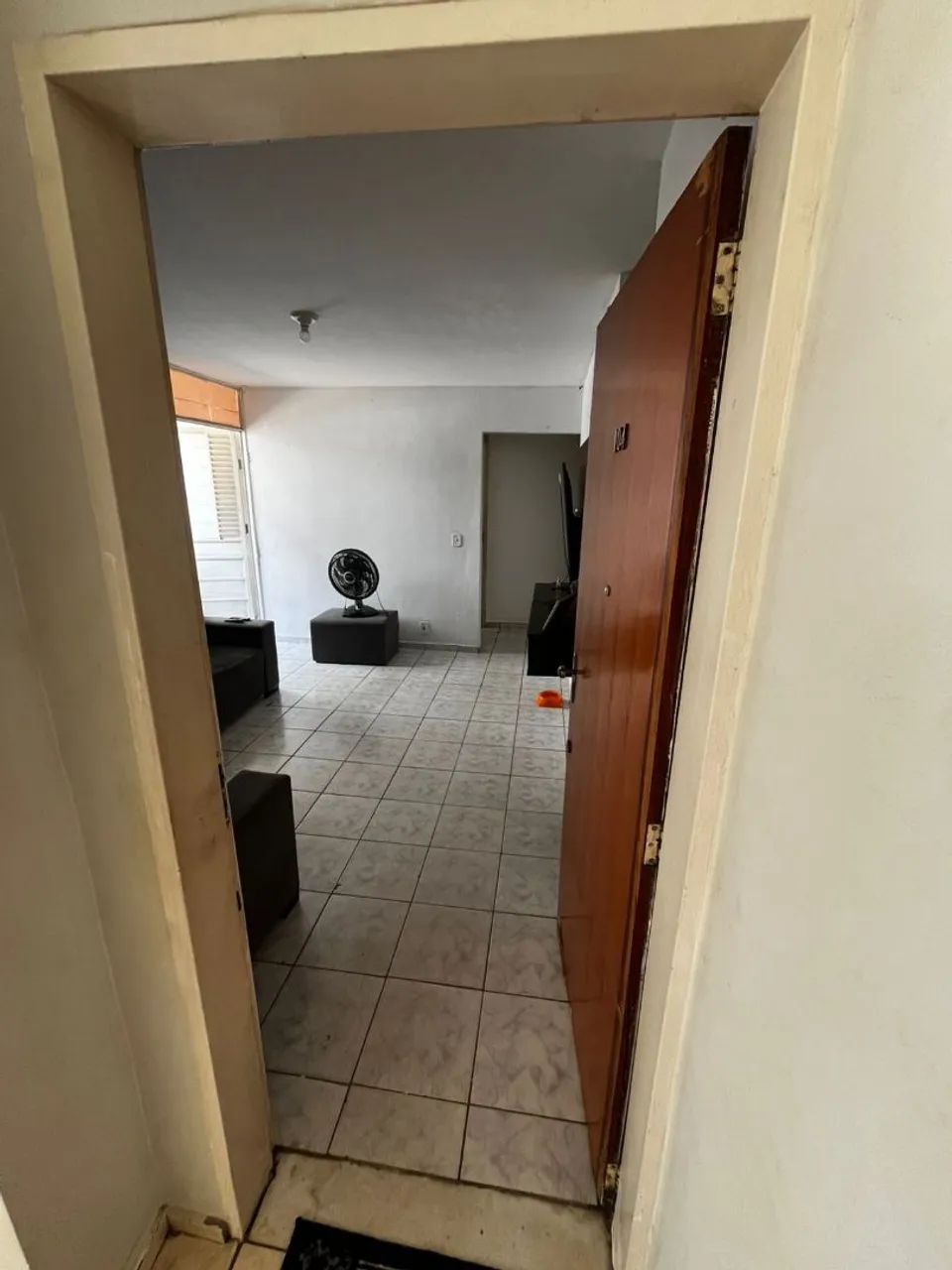 Apartamento dois quartos primeiro andar  - Foto 2
