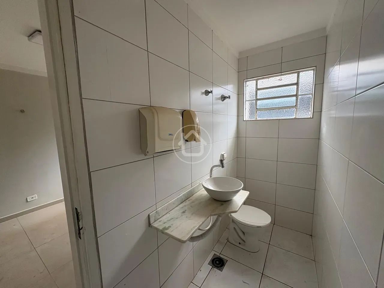 IMÓVEL COMERCIAL NO CENTRO - SALAS/CONSULTÓRIOS - Foto 5