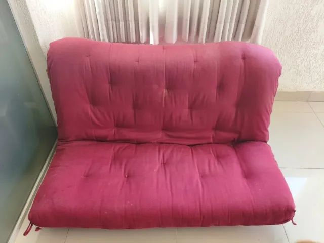 Sofá-cama Futon Vermelho Original - Madeira Maciça | 2 lugares
