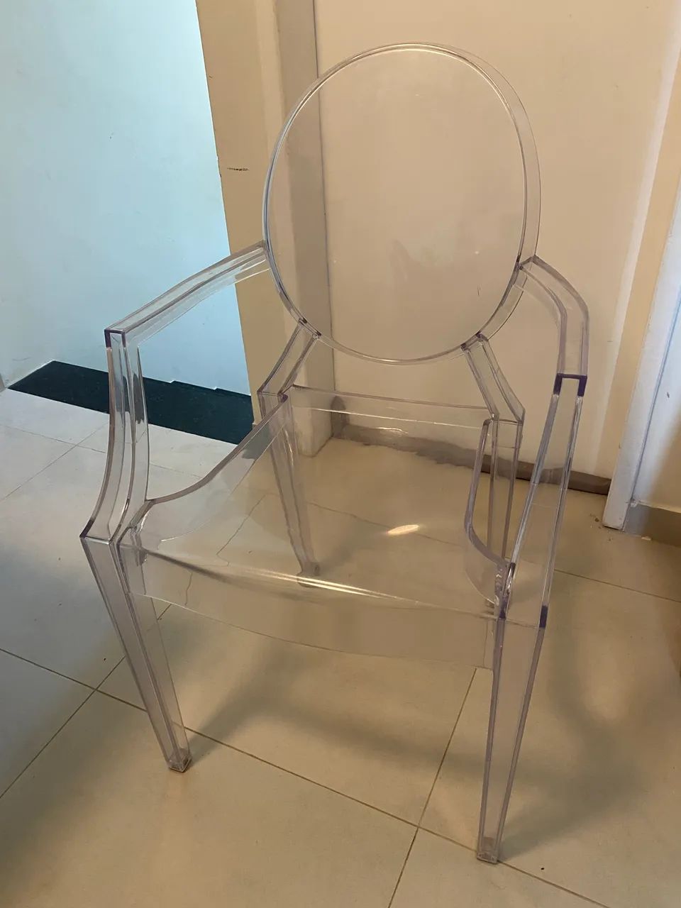 Cadeira Transparente Louis Ghost De Jantar Design Com Braço - Foto 3