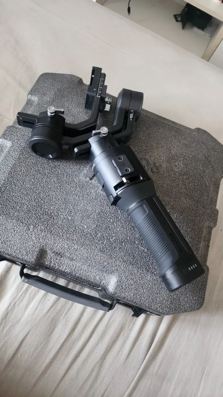 Estabilizador de câmera DJI Ronin-SC