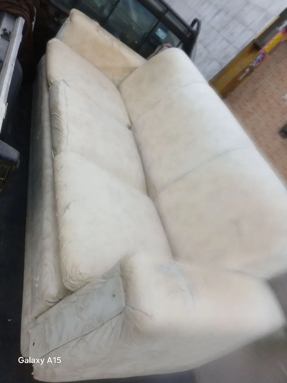 Sofá 3 lugares 