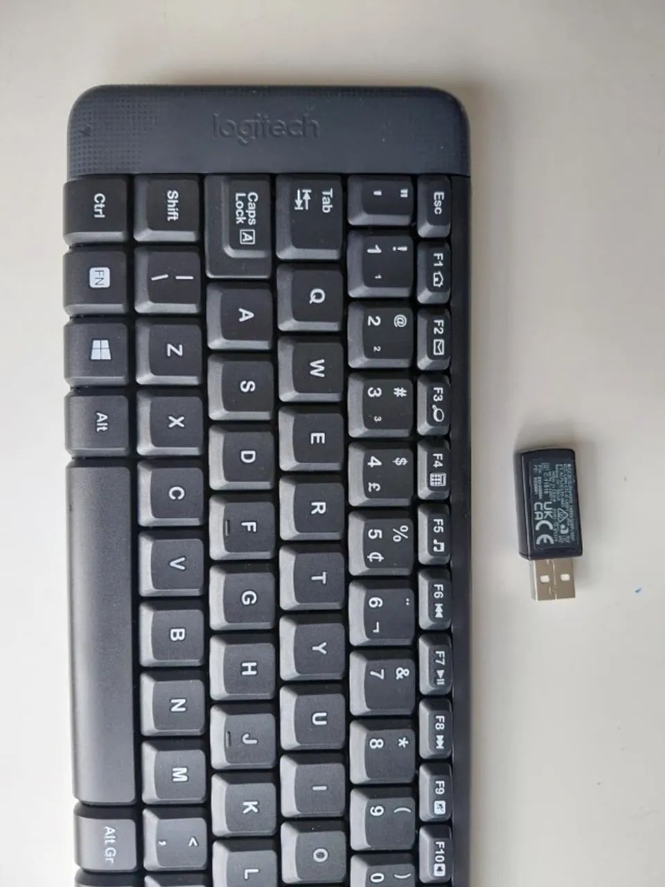 Teclado Logitech Sem Fio (ABNT2, com receptor USB) - Foto 3
