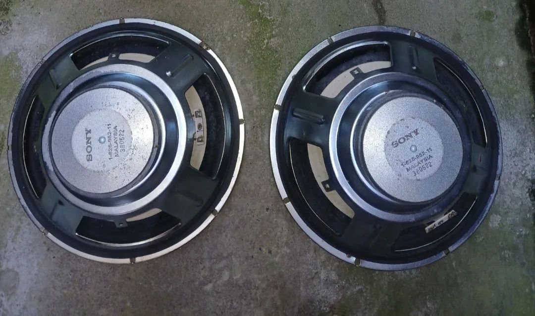 Dois alto falantes SUB  sony 10 polegadas 6 ohmes 200 w rms - Foto 2