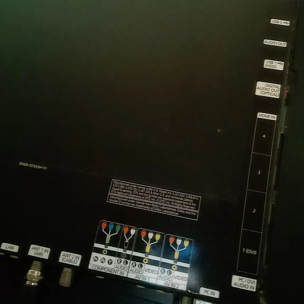 Televisão com defeito, ela só acende q luz vermelha de vez em quando, vem com controle rem