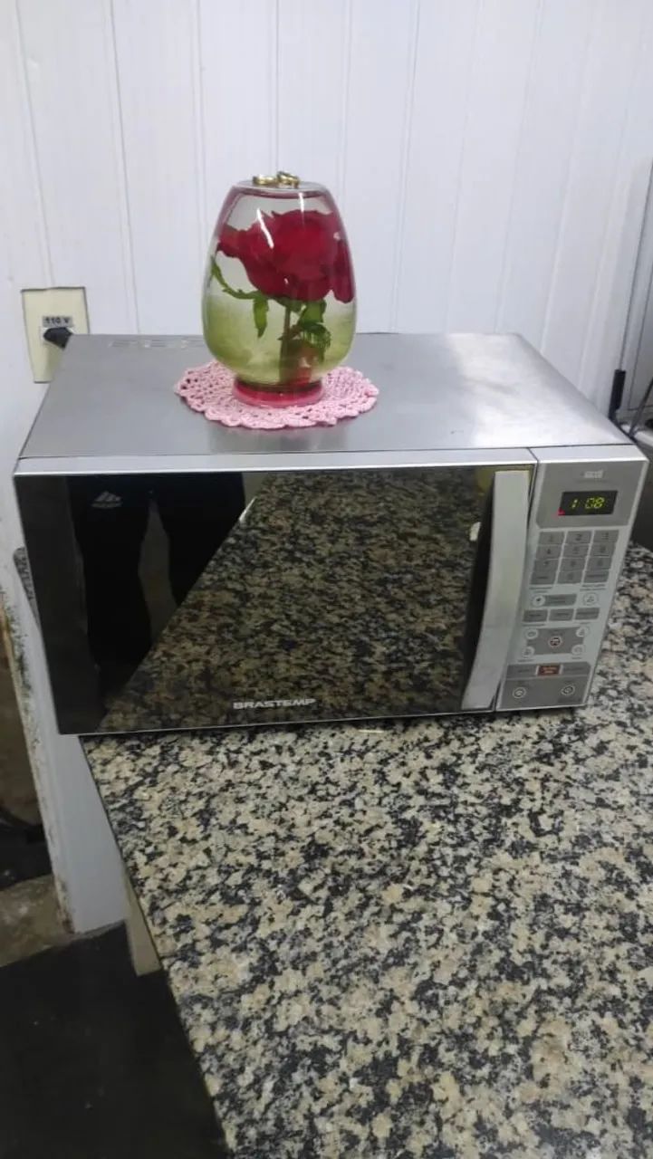Vendo microondas 30 litros  - Foto 2