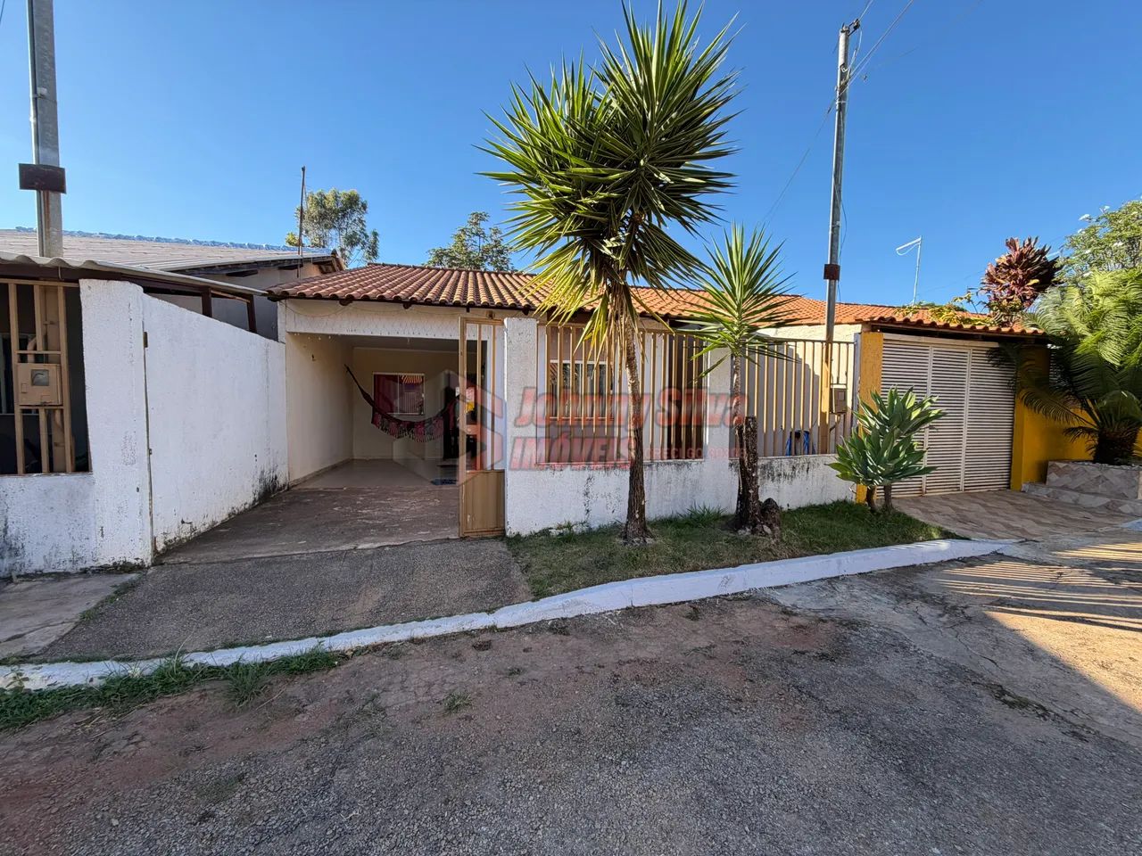 CASA EM ÁGUAS LINDAS / MANSÕES CENTRO OESTE 