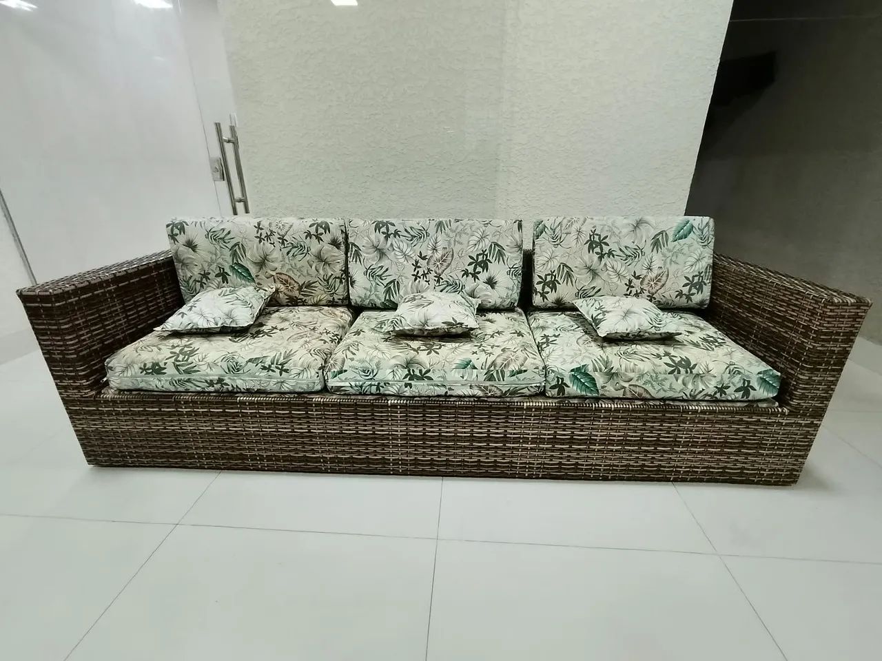 Conjunto de sofá + mesa de centro área Gourmet/Piscina - Foto 2