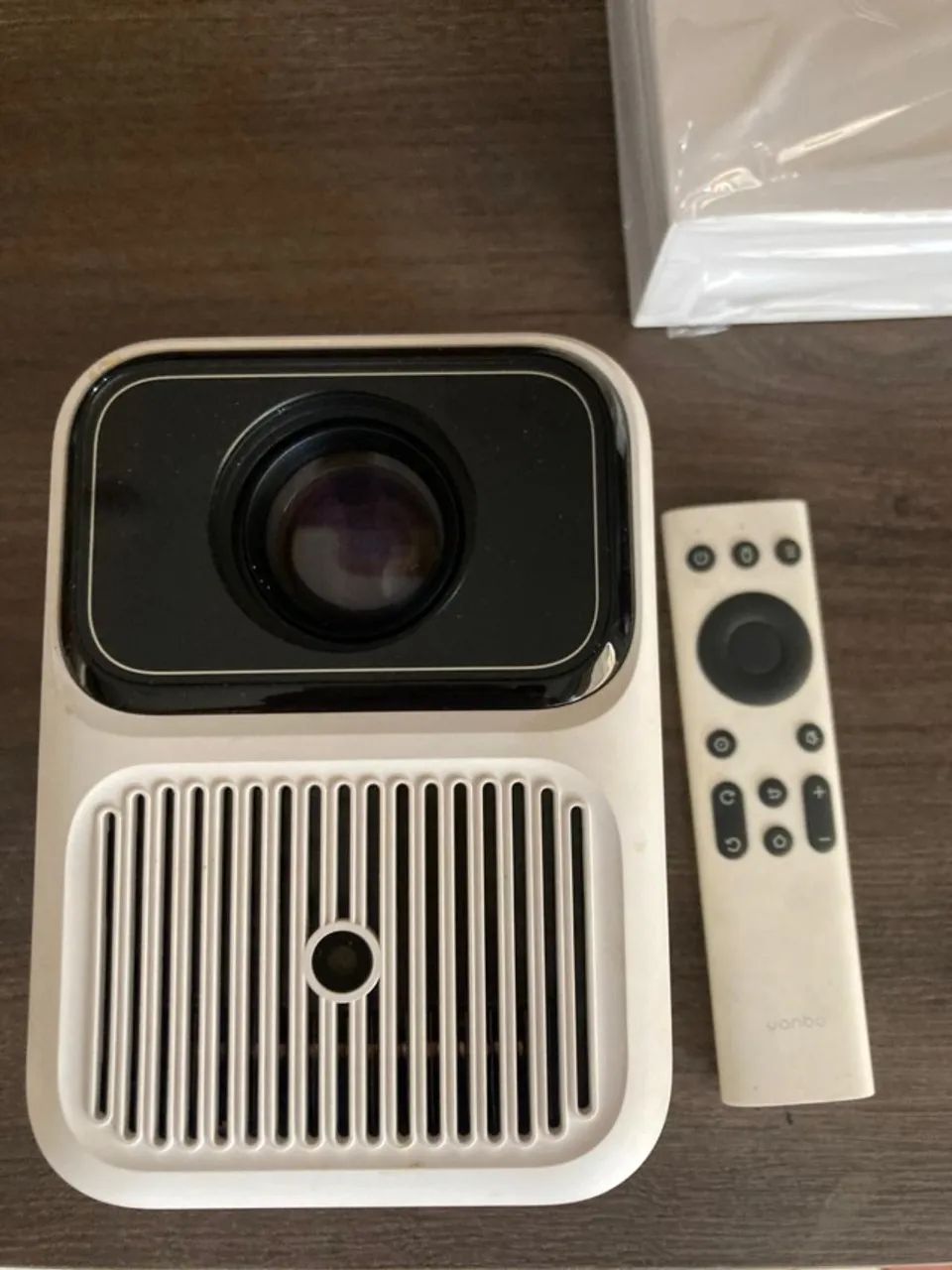 Projetor Wanbo Dali 1 Smart Android - Auto Foco e Wi-Fi (Usado)