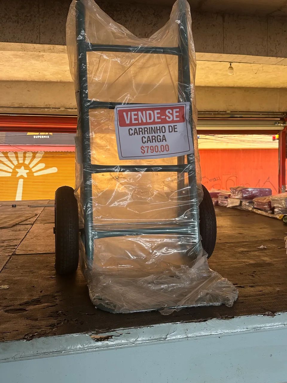 Vendo carrinho de carga 