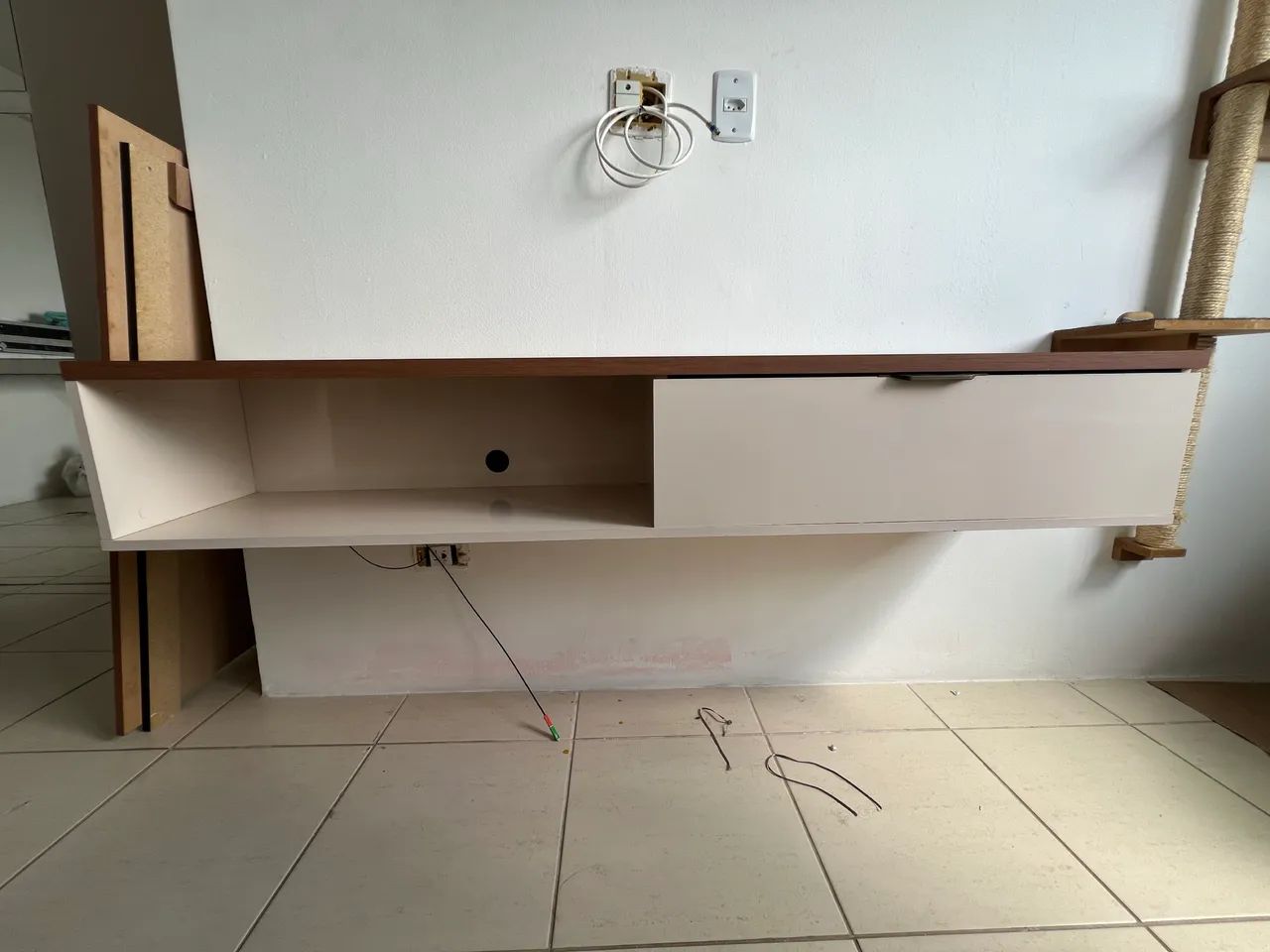 Rack Suspenso com Painel