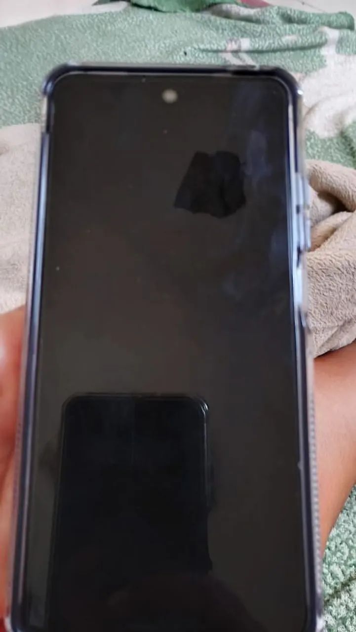 Realme C75 