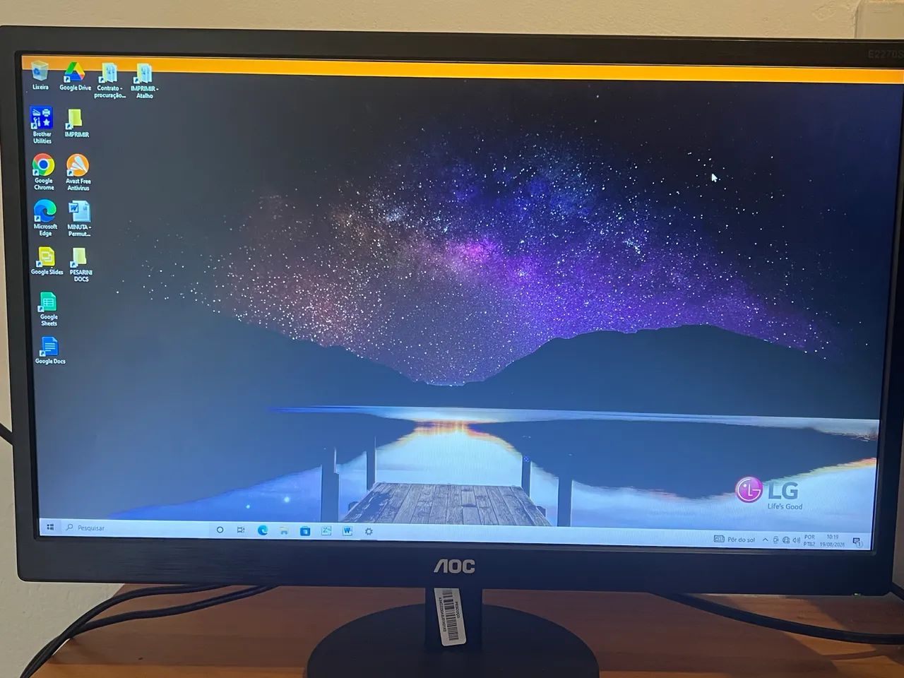 Monitor AOC 21 lol