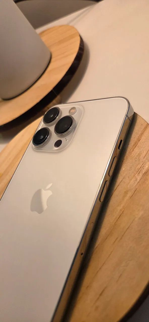 iPhone 13 Pro 256GB Prata - Bateria 76% - Estado Impecável - Foto 4