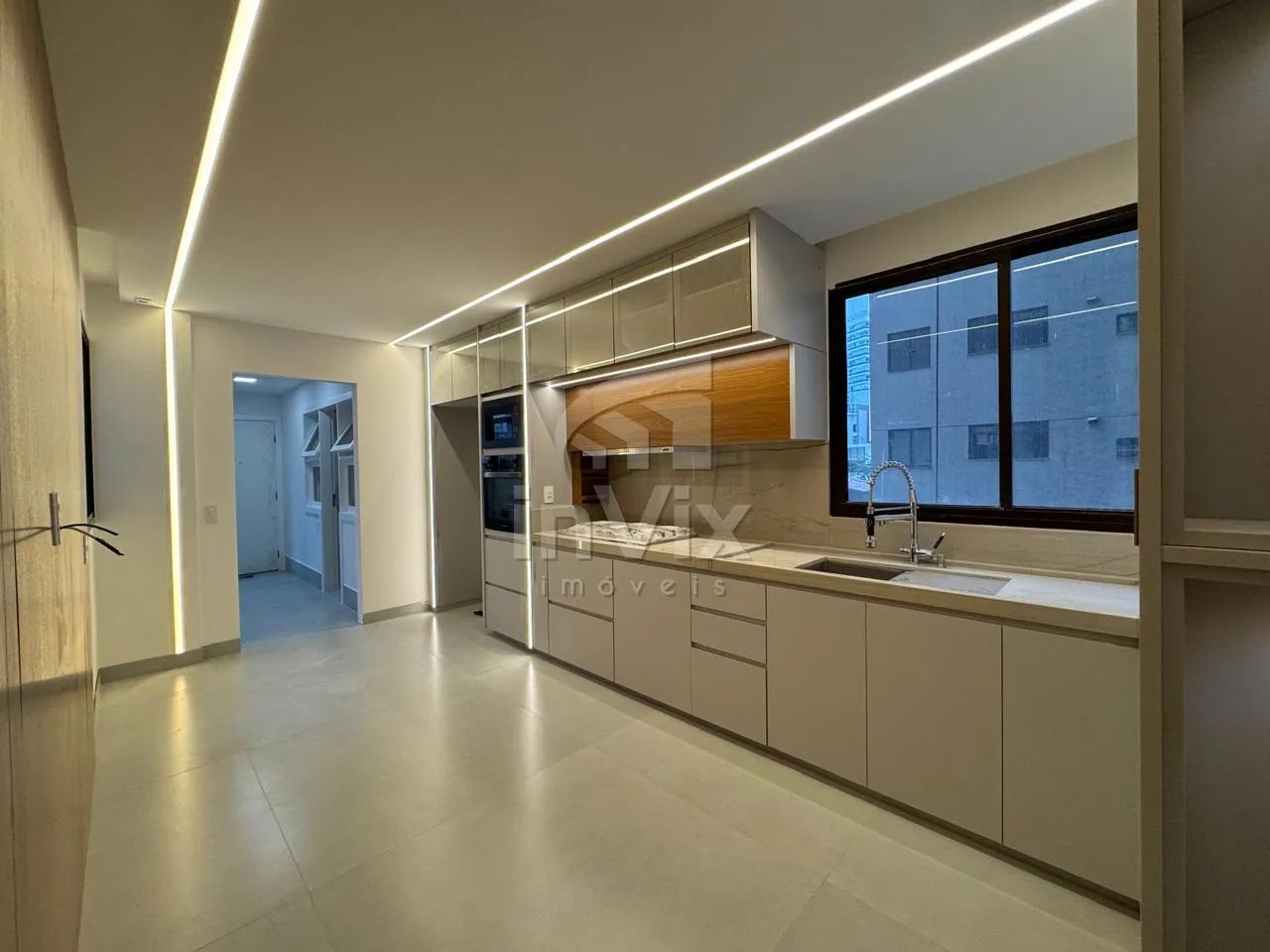 Apartamento 4Q impecável, na Praia do Canto! - Foto 4