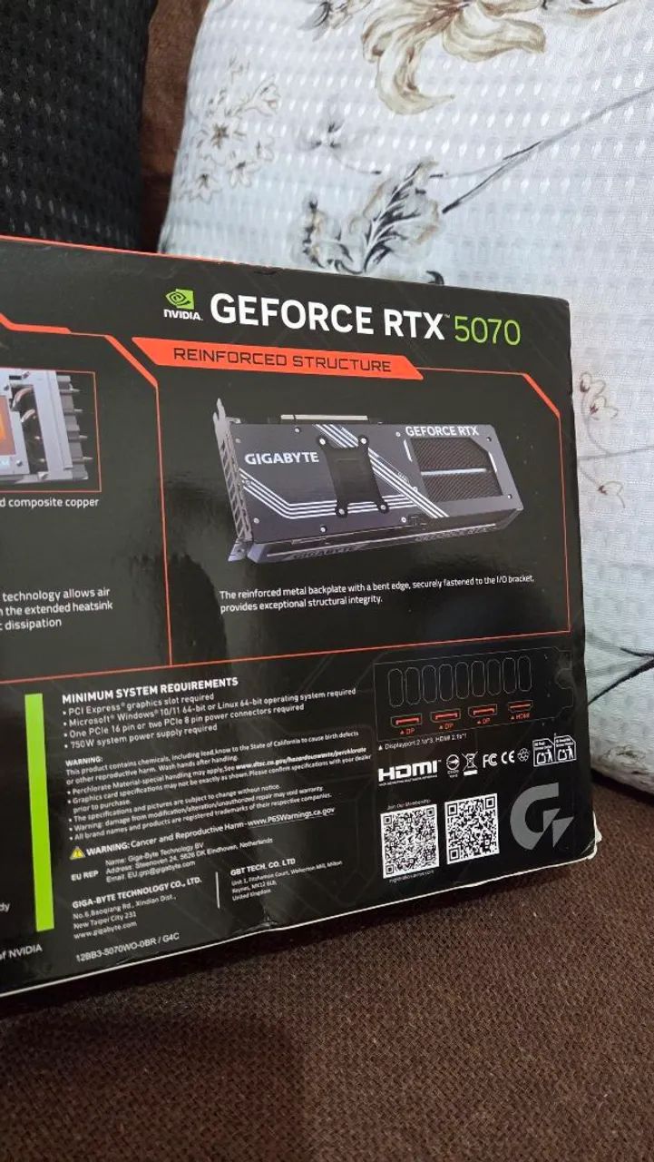RTX 5070 Gigabyte Windforce OC SFF 12GB - Foto 3