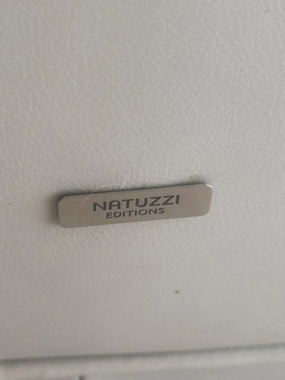 sofá de couro italiano original Natuzzi dois anos de uso - Foto 3