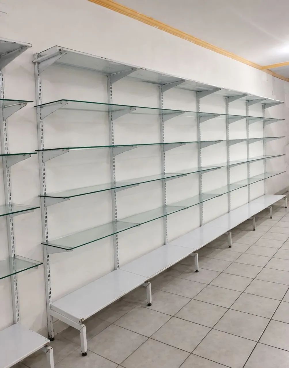 Móveis em aço e vidro (valor unitário) - Foto 2