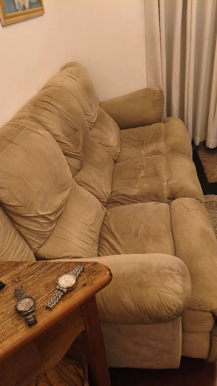 Sofá de 3 lugares bege