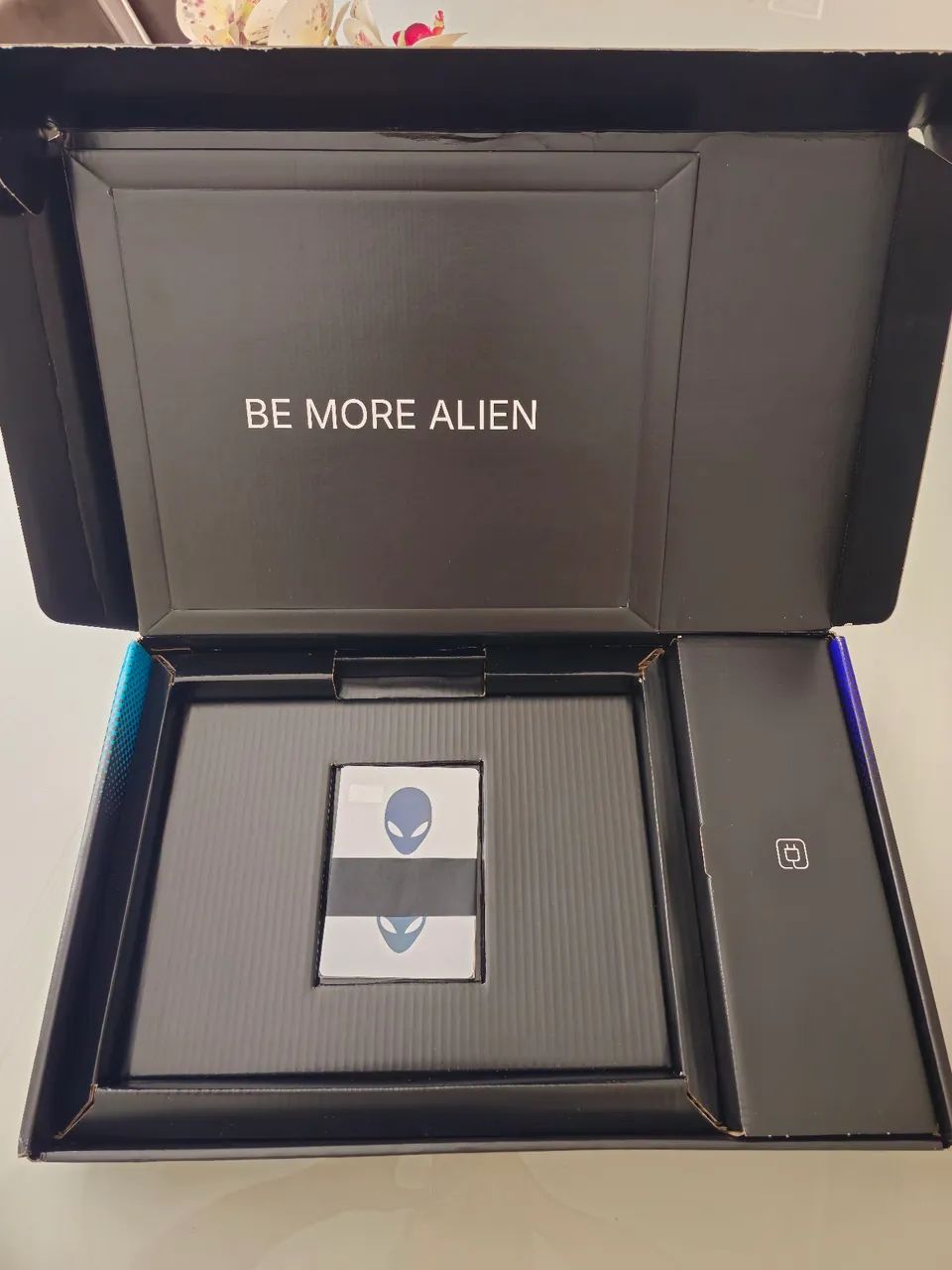 NOTEBOOK ALIENWARE 16 AURORA 32GB DE RAM DDR5 - Foto 4
