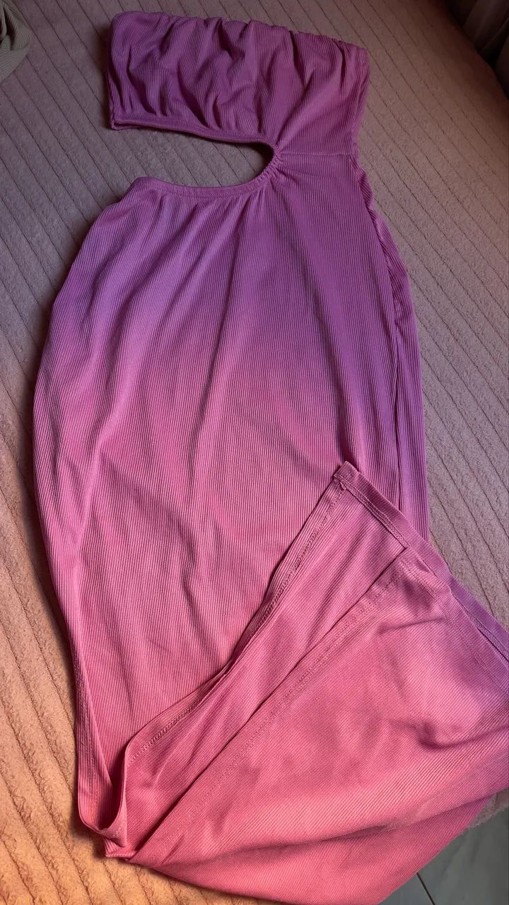 Vestido canelado rosa