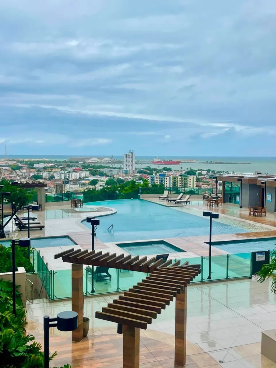 Mansoes do Alto, 4 Suites- 172m2- cozinha com Dce
