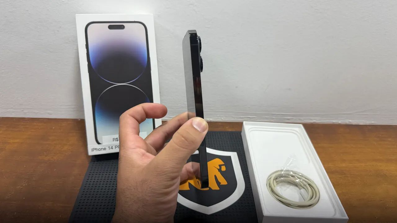 IPhone 14 Pro Max 128GB - preto  - Foto 2