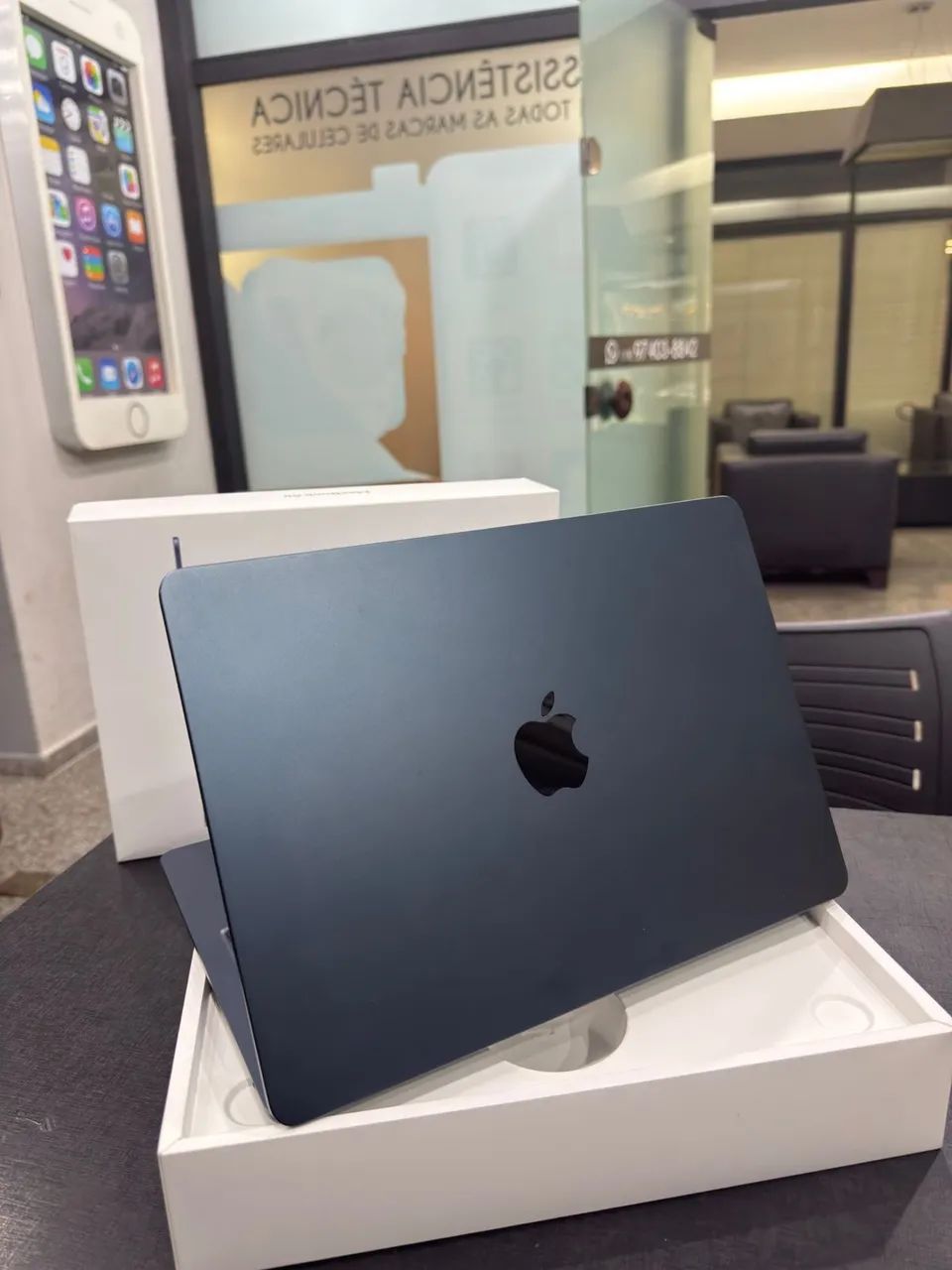 Macbook AIR M2  13?  (8 RAM - SSD 256GB) 