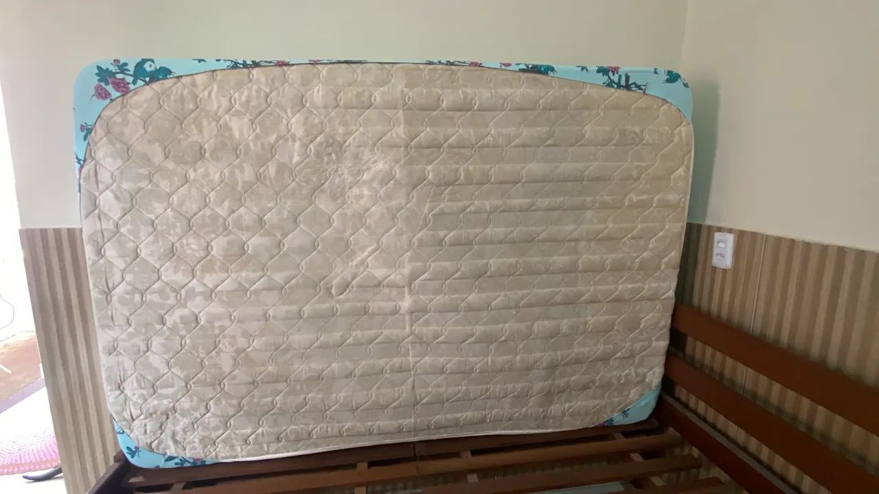 Cama de casal com colchão  - Foto 4