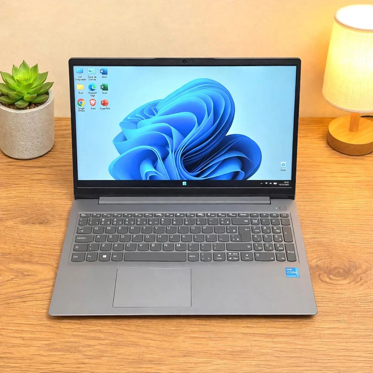 Notebook Lenovo i3 