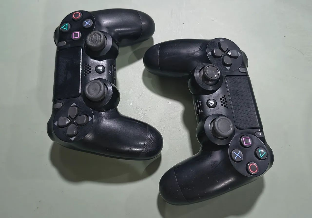 PS4 1 terabyte + 15 jogos - Foto 2