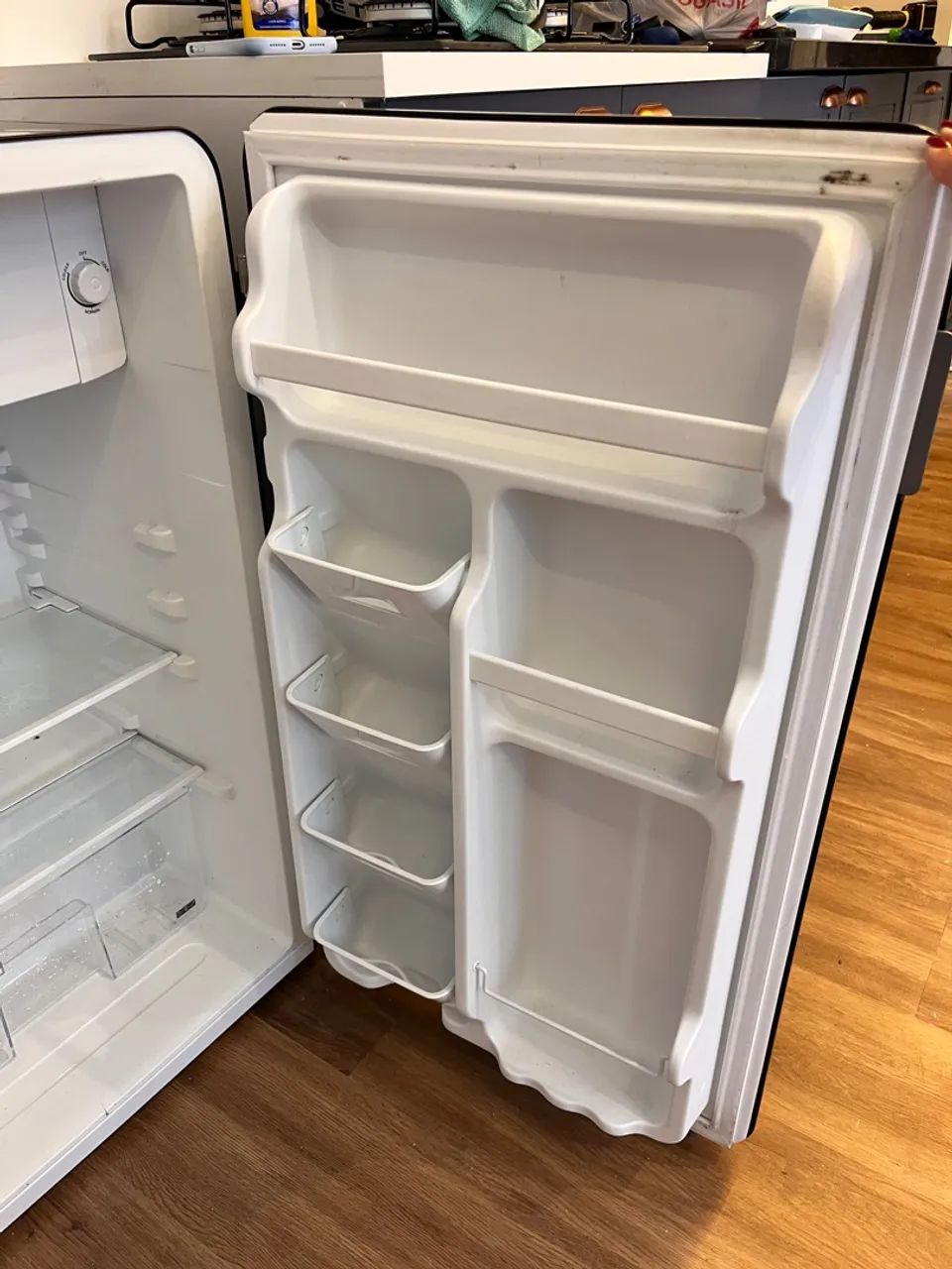  Frigobar Retrô Midea procurando um novo lar! ? - Foto 4