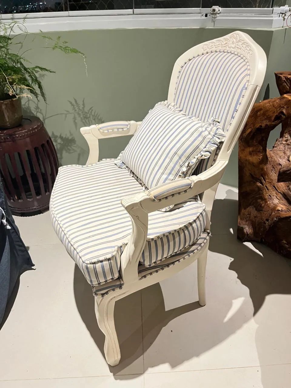 Cadeira provençal estilo clássico francês Luís XV - Foto 3