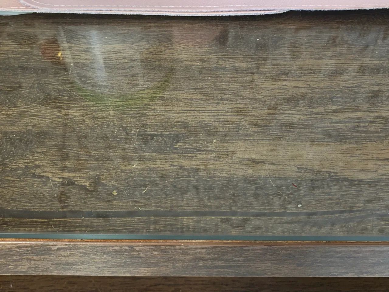 Escrivaninha com vidro de proteção  - Foto 4
