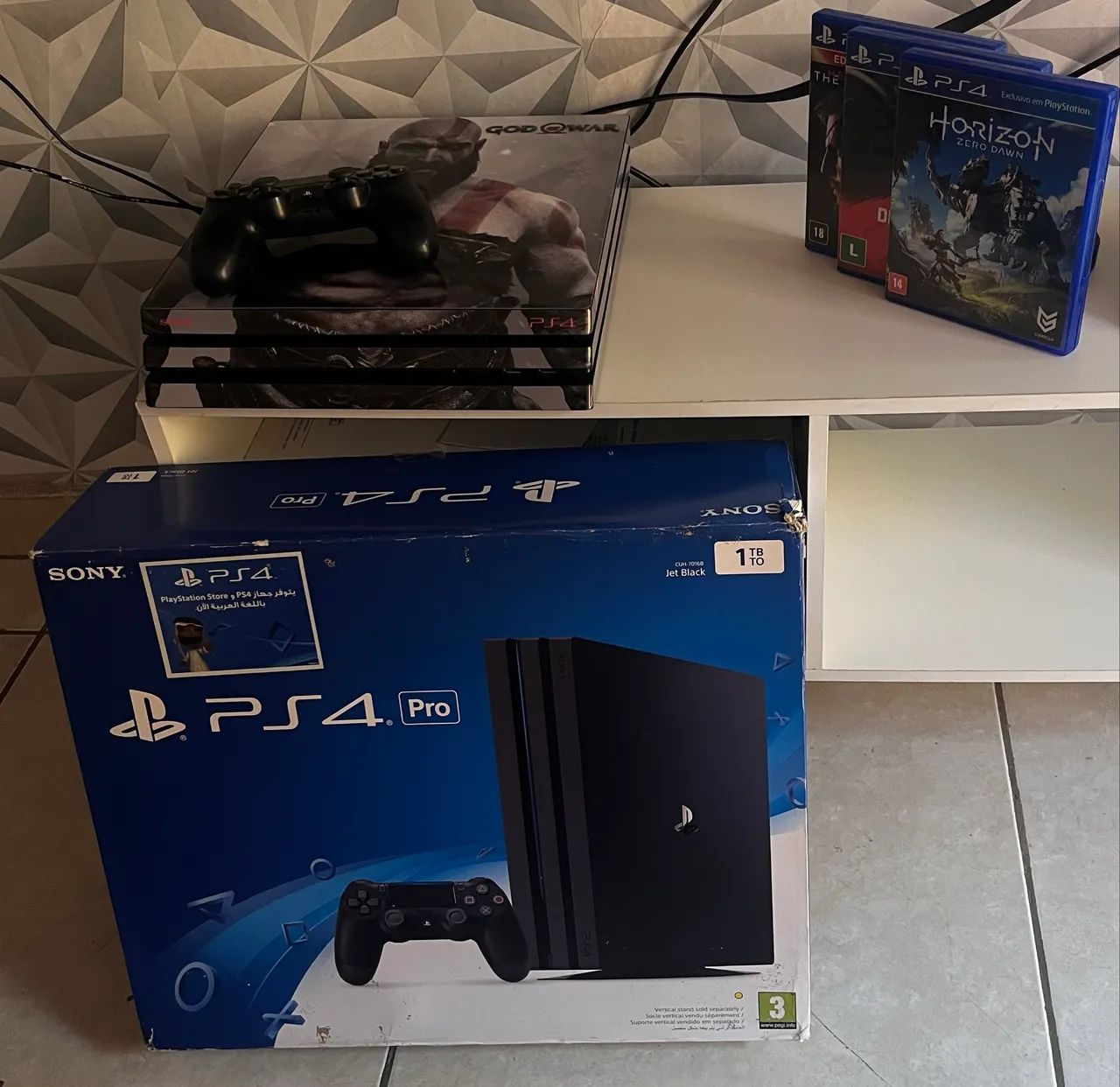 PS4 PRO 1TB - Foto 2