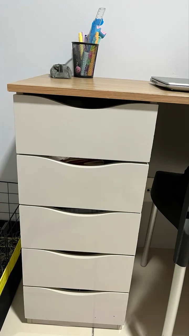 Functional Study Desk / Writing Desk415075644107673601