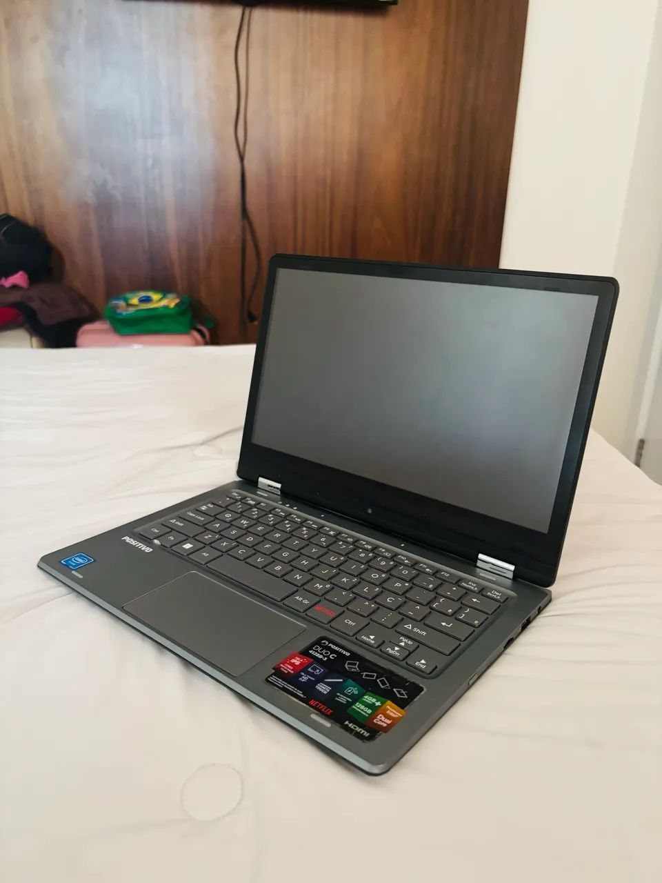Notebook 2 em 1 com todos os acessórios  - Foto 2