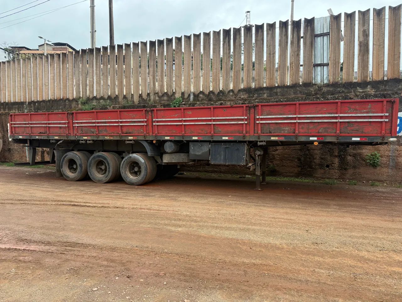 Grade baixa Randon com pino Container 