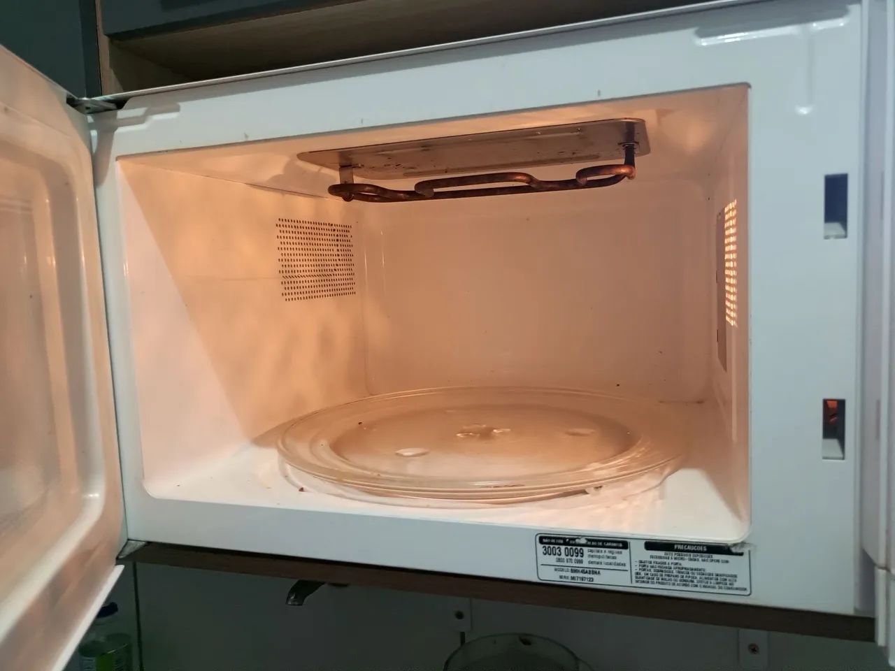 Microondas pouco tempo de uso - Foto 5