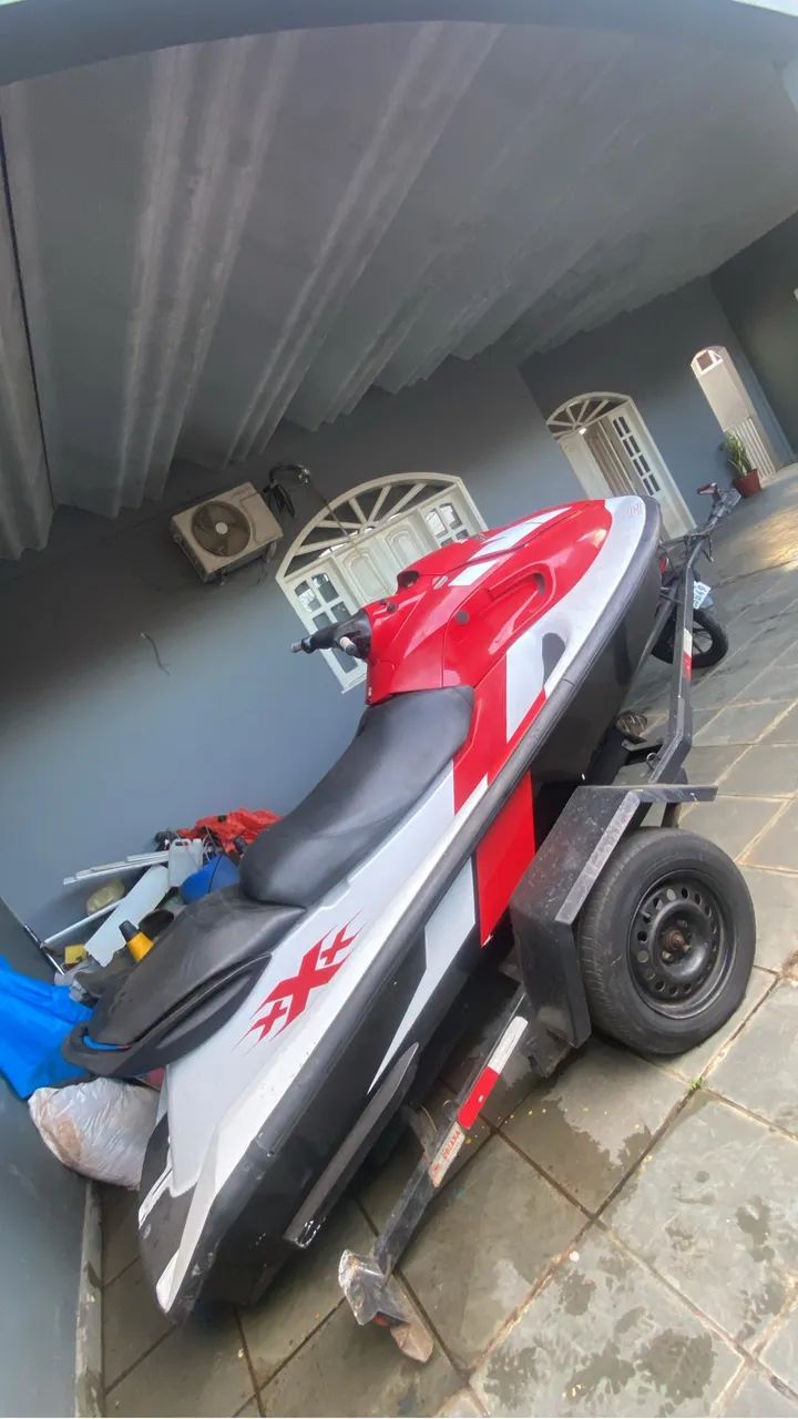 JET-SKI Yamaha 2008 (20 mil)