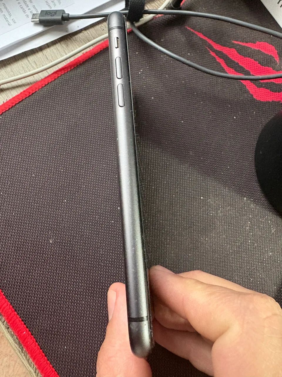 Vendo IPhone 11 - 64gb (bateria 70%) não aceito troca - Foto 2